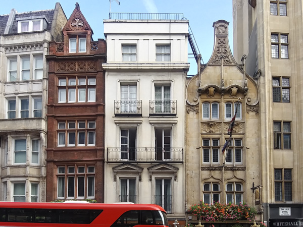 2018-10-12 04.42.39-1